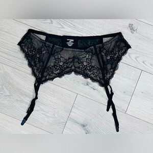 Curvy Couture Black Lace Garter Belt Plus Size 2X/3X